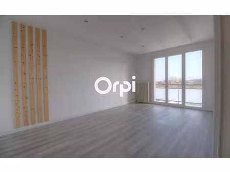 location appartement  44.6 m² t-2 à meyzieu  757 €