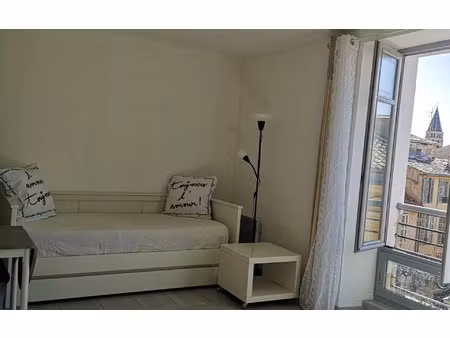 location appartement  m² t-1 à nîmes  471 €