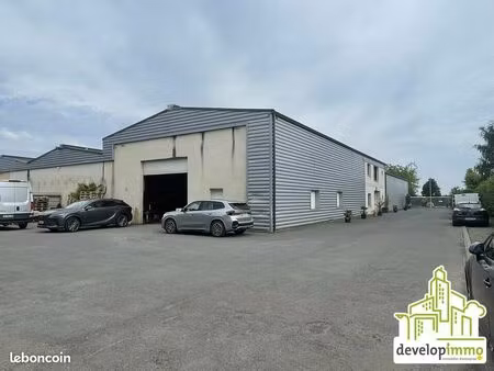 local bureaux 444 m²
