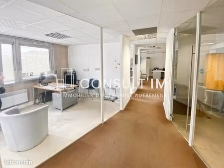 bureaux 135 m²