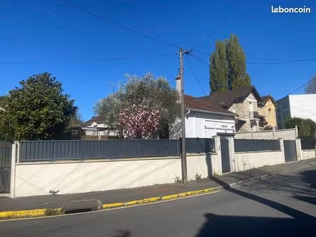 maison 5 pièces - 125 m² - proche gare & commerces