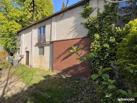 local 195 m² avernes