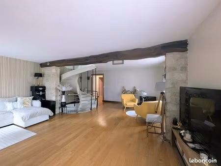 propriété 15 pièces 486 m²