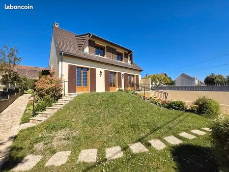 maison 8 pièces 140 m²