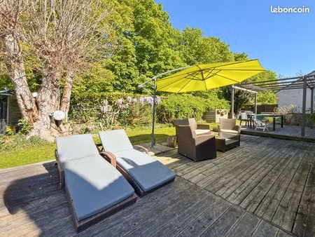 maison 7 pièces 146 m²