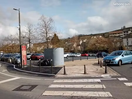 murs commerciaux 60 m² aurillac