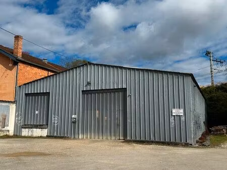 loue entrepôt 350 m² angoulême centre
