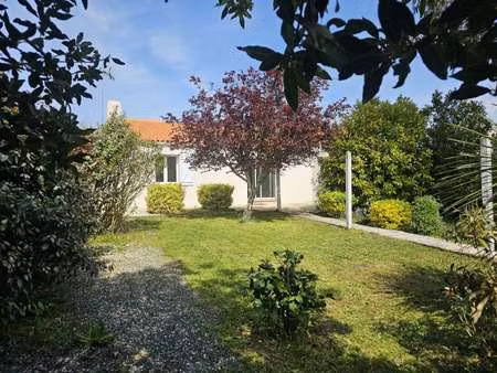 vente maison à challans (85300) : à vendre / 69m² challans