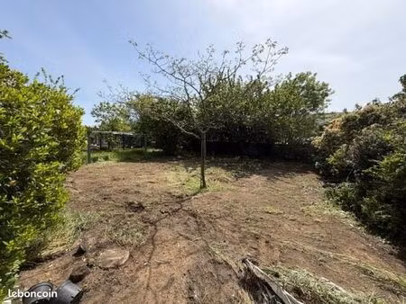 terrain constructible | calme et proche commerces | la jarrie