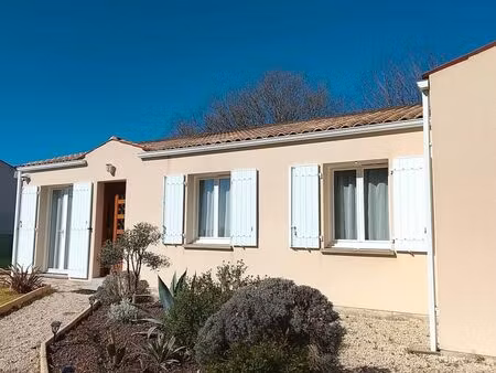 maison de plain-pied avec jardin