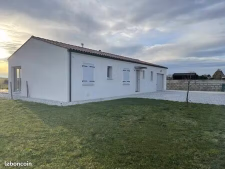 maison contemporaine de plain-pied – 105 m² – triangle saintes / pons / cognac