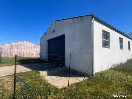 local atelier/stockage la noue