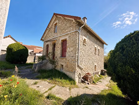 meulière chanteloup les vignes 5 pièce(s) 76 m2