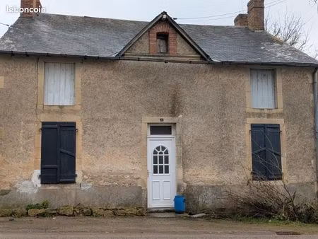 maison sur charly 18350