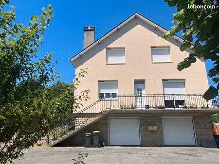 immeuble 258 m² uzerche