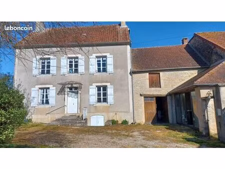 maison familiale -5 pièces-120m² -arconcey (21320)-149 000