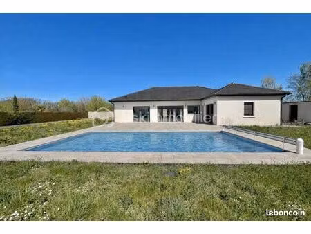 villa 6 pièces 176 m²
