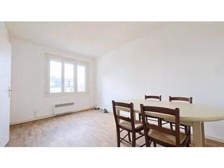 bourges centre appartement 42.3 m2 2 pieces ascenseur