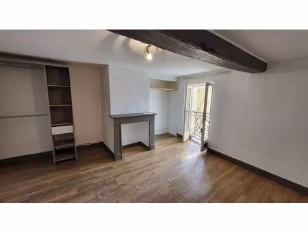 location appartement 3 pièces 67 m² à sainte-foy-la-grande (33220)