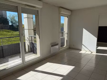 location appartement 2 pièces 34 m2 à onet-le-château