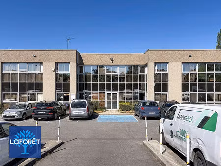 bureau a louer - b30