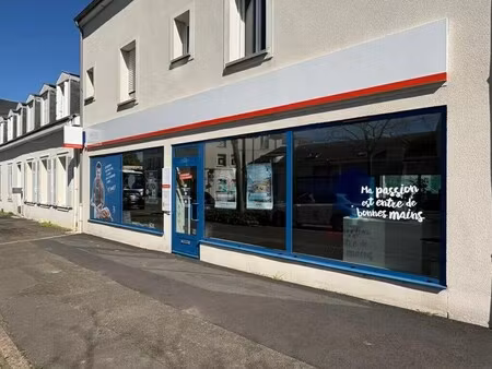 location commerce 102 m²
