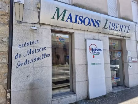 local commercial de 31 m² vitrine sur rue