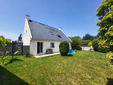 maison avec de beaux volumes - gouesnou