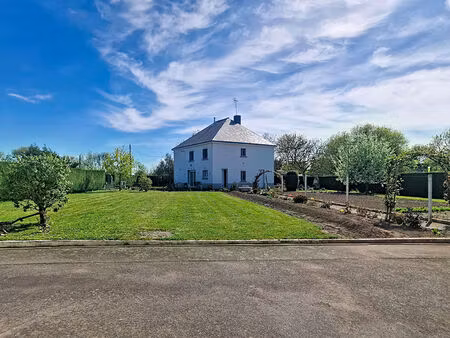 maison mesanger 6 pièce(s) 142.26 m2