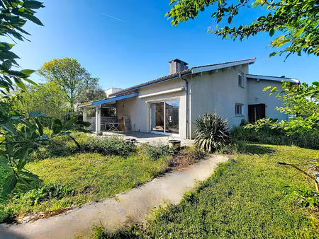 maison parempuyre 6 pièce(s) 168 m2