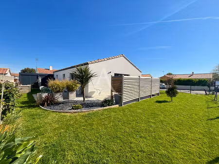 maison de 2019 en parfait etat avec 2 chambres + bureau + 60 m² d'annexe