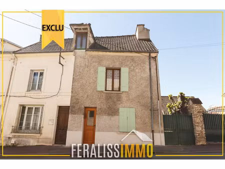 maison de ville pleine de charme  idéale pour un premier ac