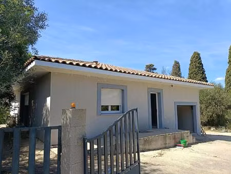 villa de 90 m² terrain 908 m²