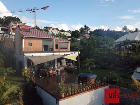 maison d'architecte à vendre la possssion (97419) avec vue subl