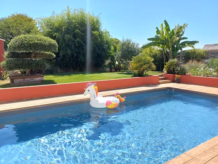 villa contemporaine 155 m² -prestations haut de gamme - 4 chambres - piscine