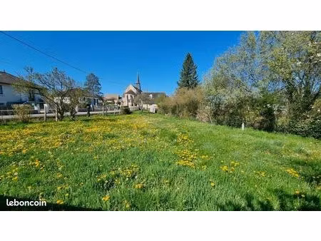 terrain 709 m² genouillac