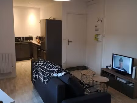 f2 calme centre ville 45m2