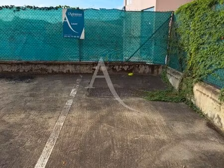 parking/box 5 m² les trois ilets