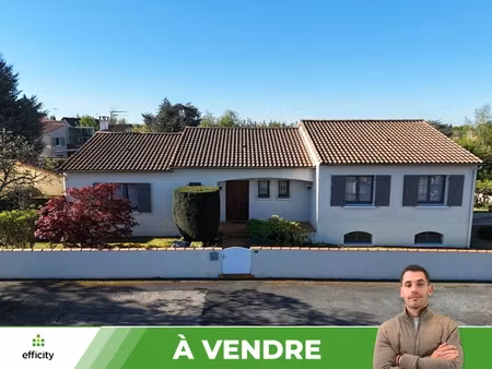 maison 6 pièces - 210 m²