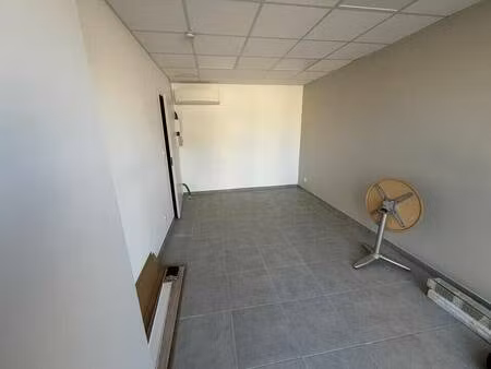 local d'activités à louer