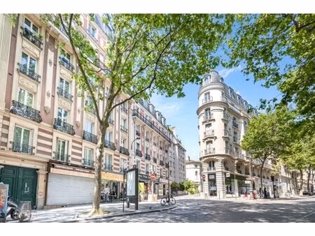 vente commerce 963 m²