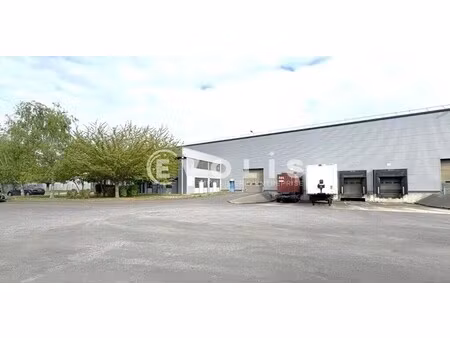 location local d'activités 7 160 m²