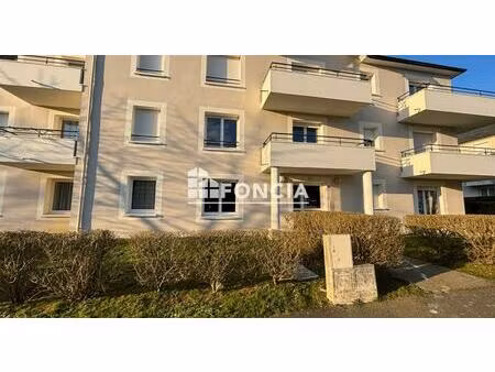 a moins de 45 minutes de vannes et lorient  centre-bourg à pieds