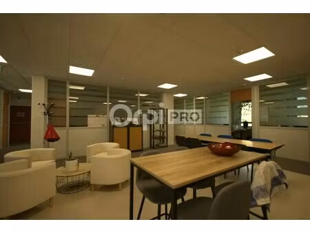 location bureaux 360 m²