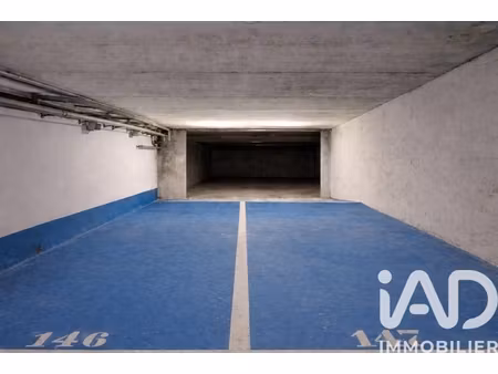 vente parking 25 m²