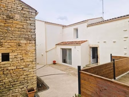 charmante maison à 35 min des plages et à proximité des commerces