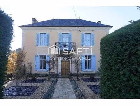 jardin  vastes dépendances  aucuns travaux