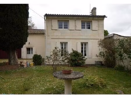 maison136 m2 + 80 m2 dépendance