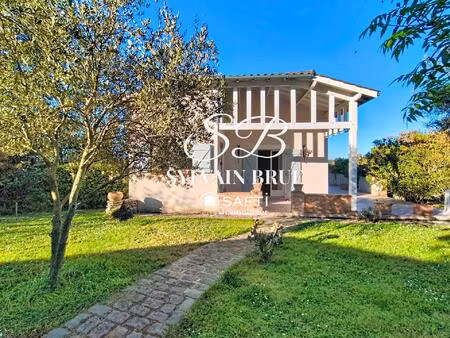 maison avec dépendance  grand terrain et vue dégagée