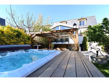 maison de standing  5/6 pièces de 155 67m2 entre le centre-ville et la gare rer a 